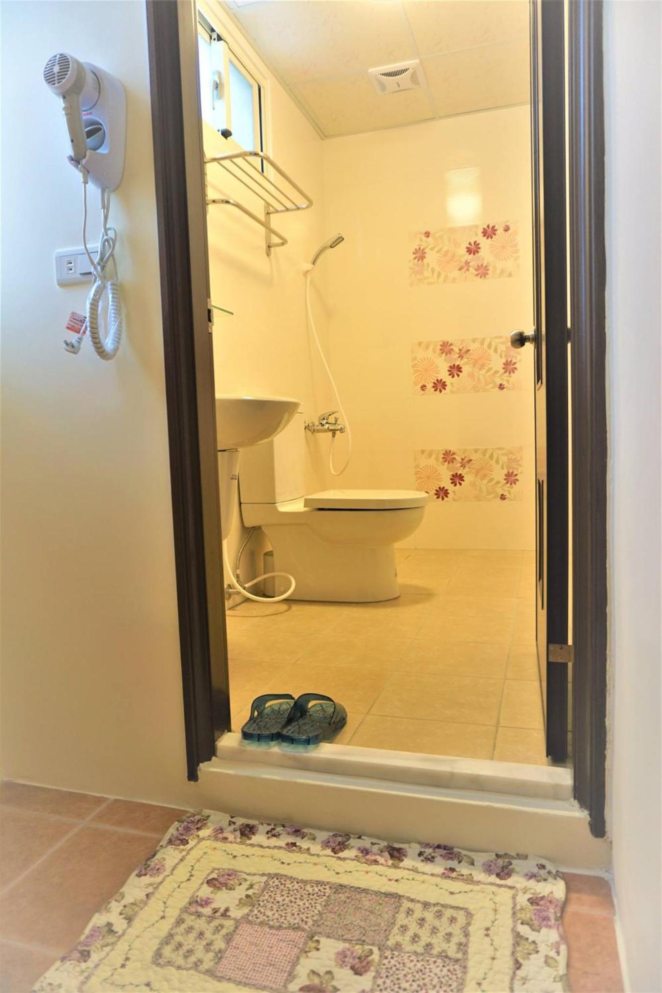 สเนล เทรล โฮเต็ล Bed & Breakfast Taitung ภายนอก รูปภาพ