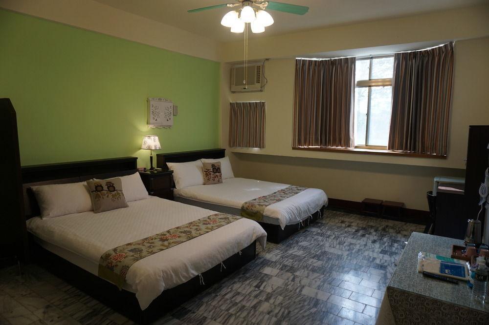 สเนล เทรล โฮเต็ล Bed & Breakfast Taitung ภายนอก รูปภาพ