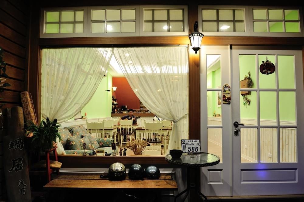 สเนล เทรล โฮเต็ล Bed & Breakfast Taitung ภายนอก รูปภาพ
