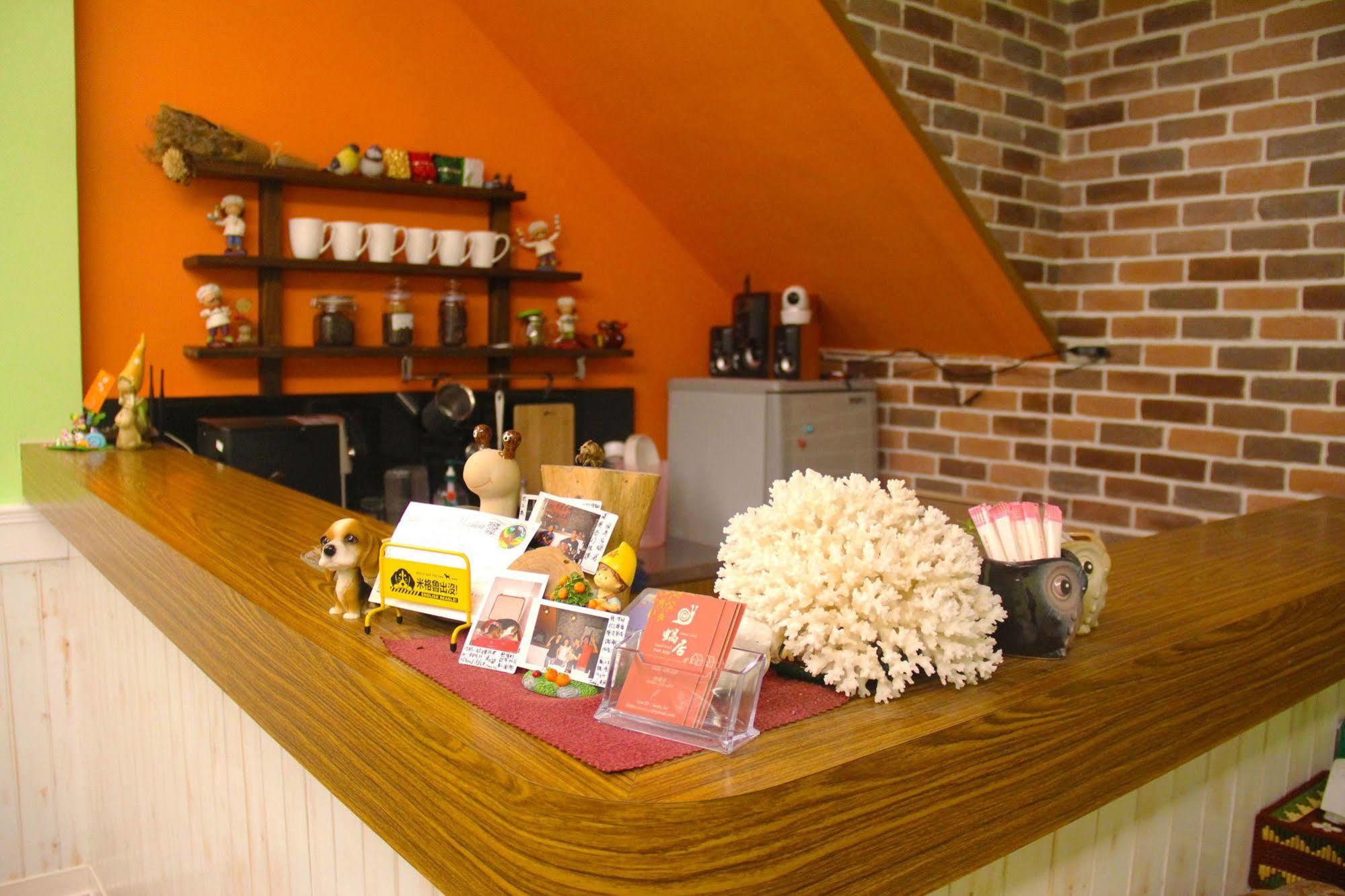 สเนล เทรล โฮเต็ล Bed & Breakfast Taitung ภายนอก รูปภาพ